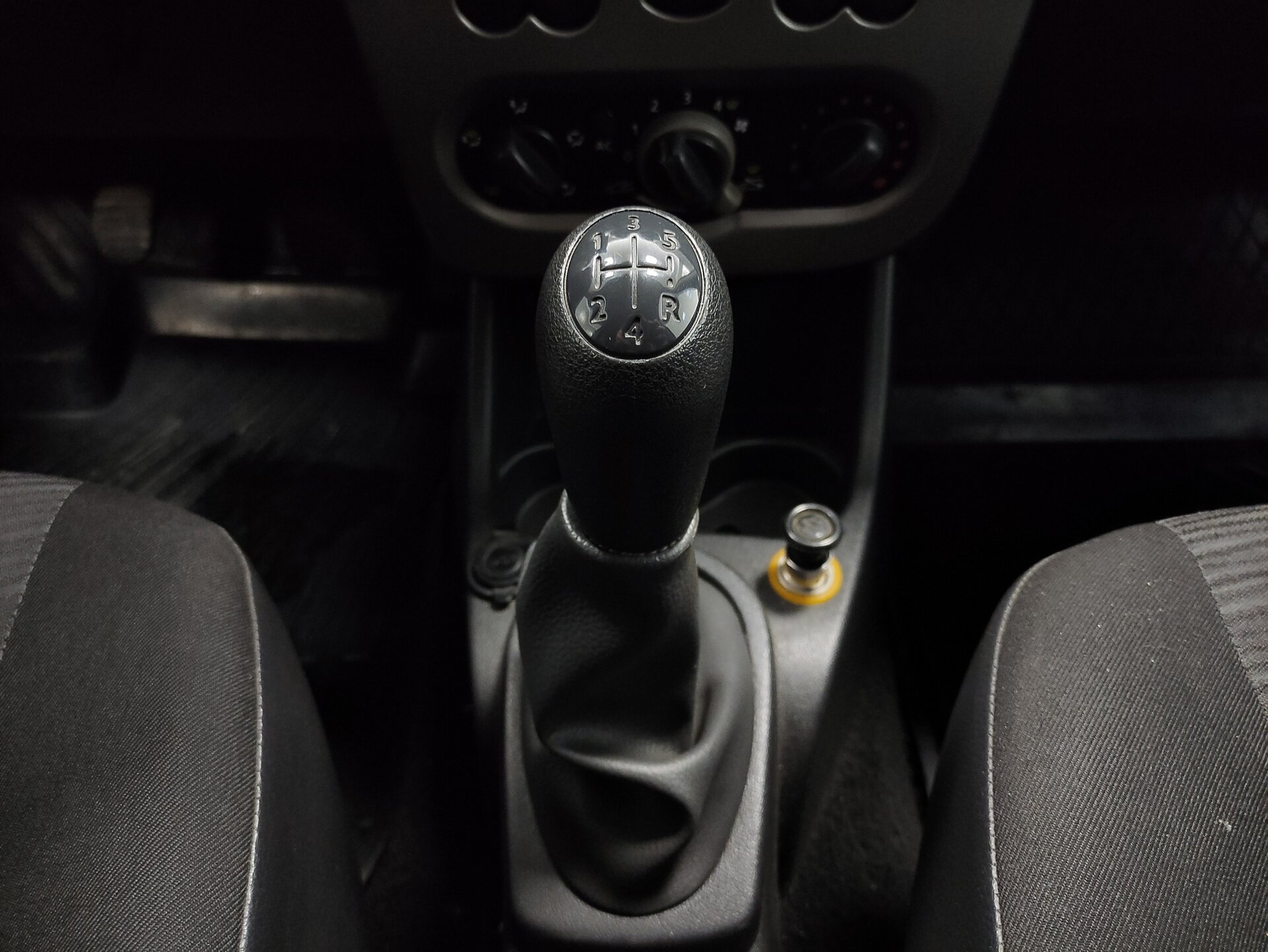 Renault Logan, I Рестайлинг 2010