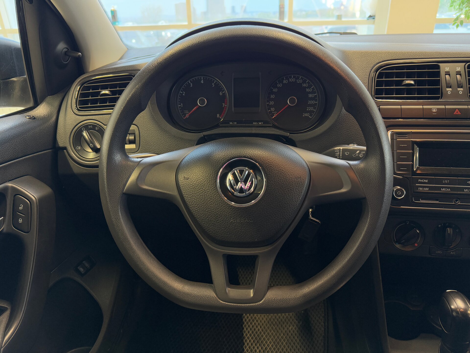 Volkswagen Polo, V Рестайлинг 2019