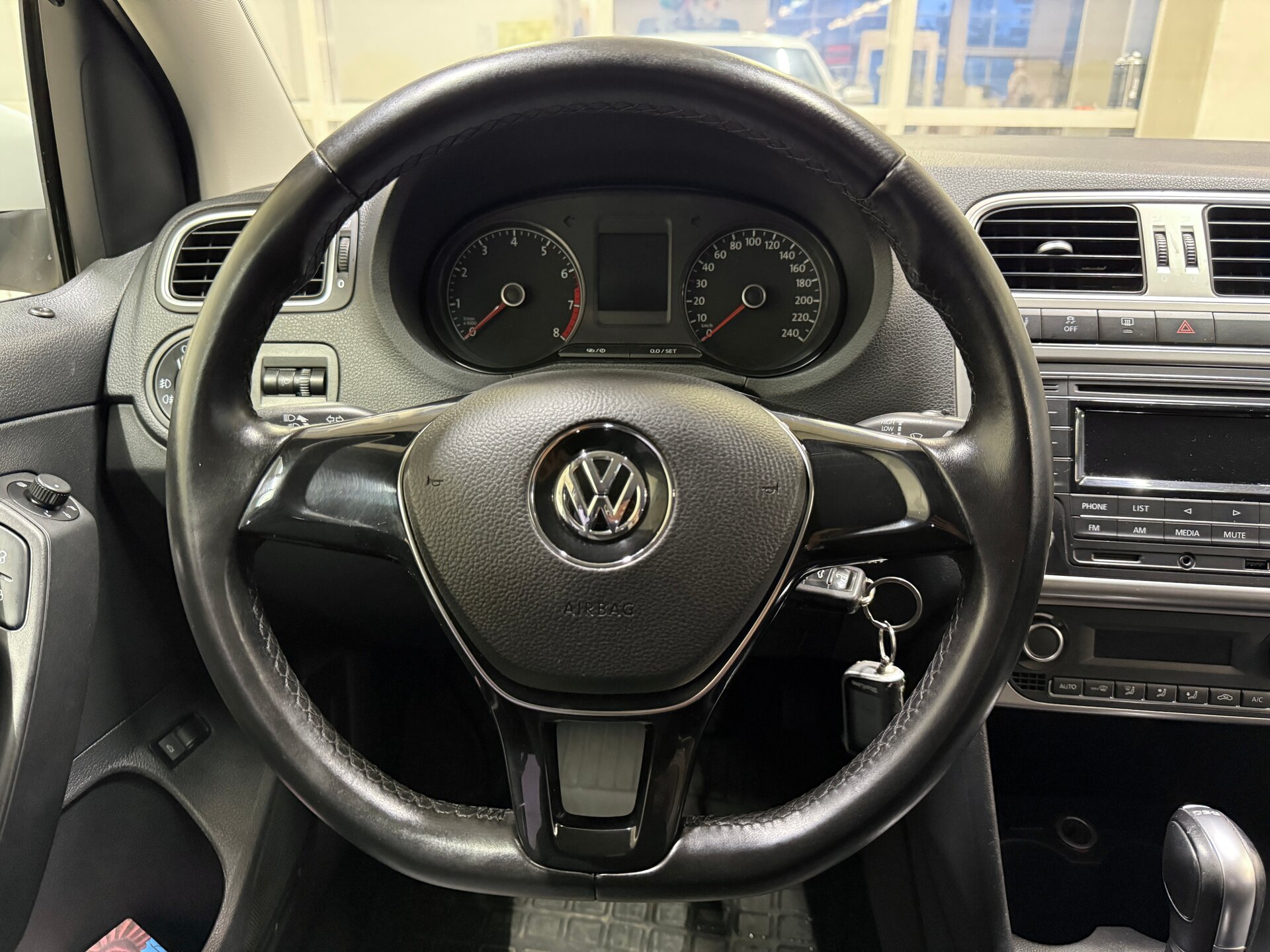 Volkswagen Polo, V Рестайлинг 2016