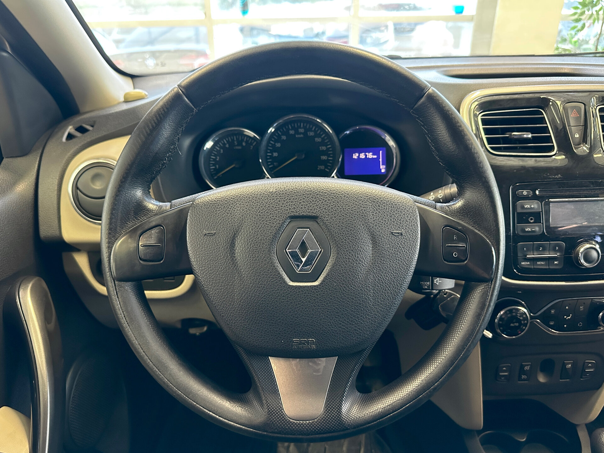 Renault Logan, II 2014 Renault Logan, II 2014