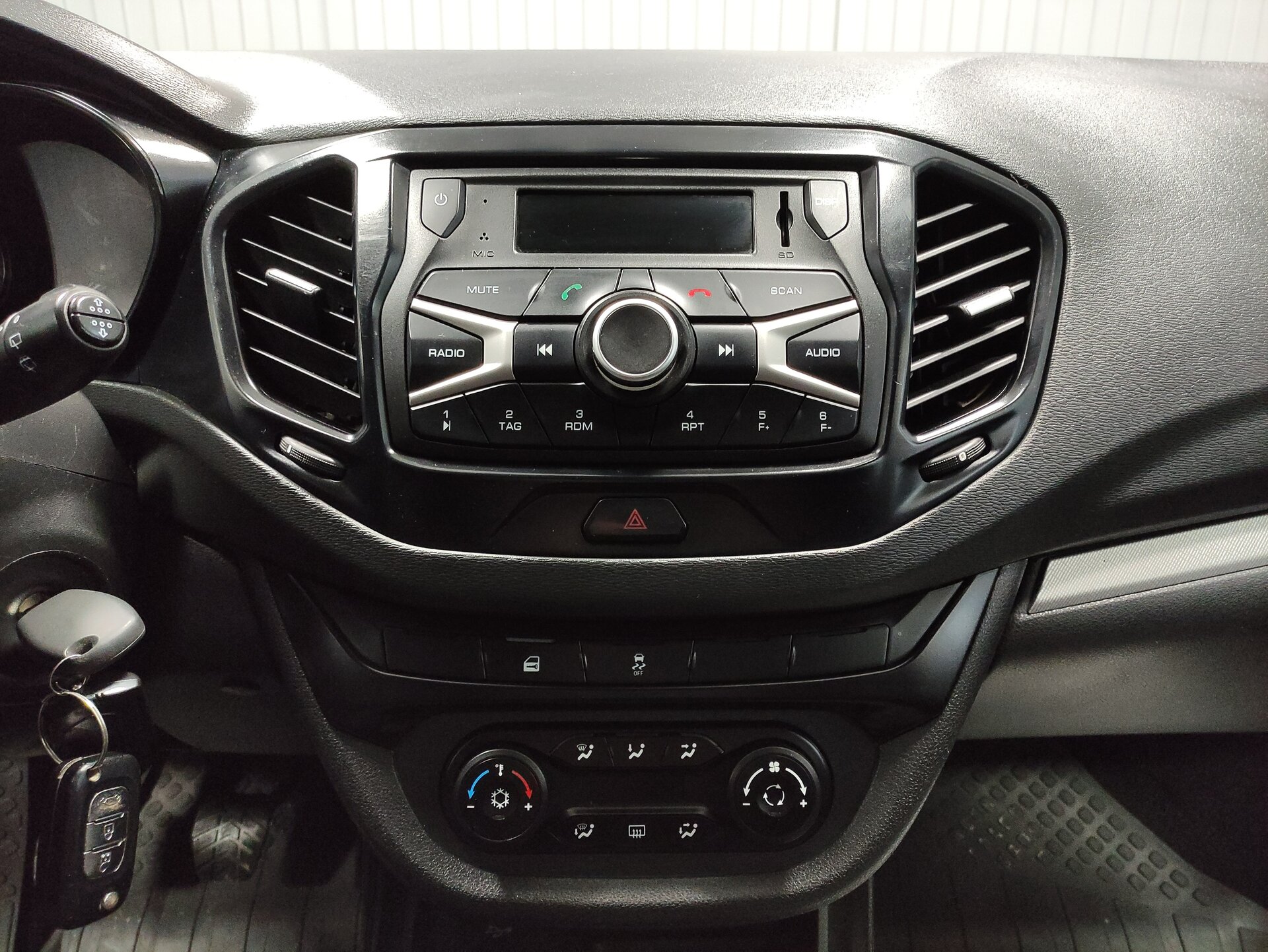 Lada (ВАЗ) Vesta, I 2021