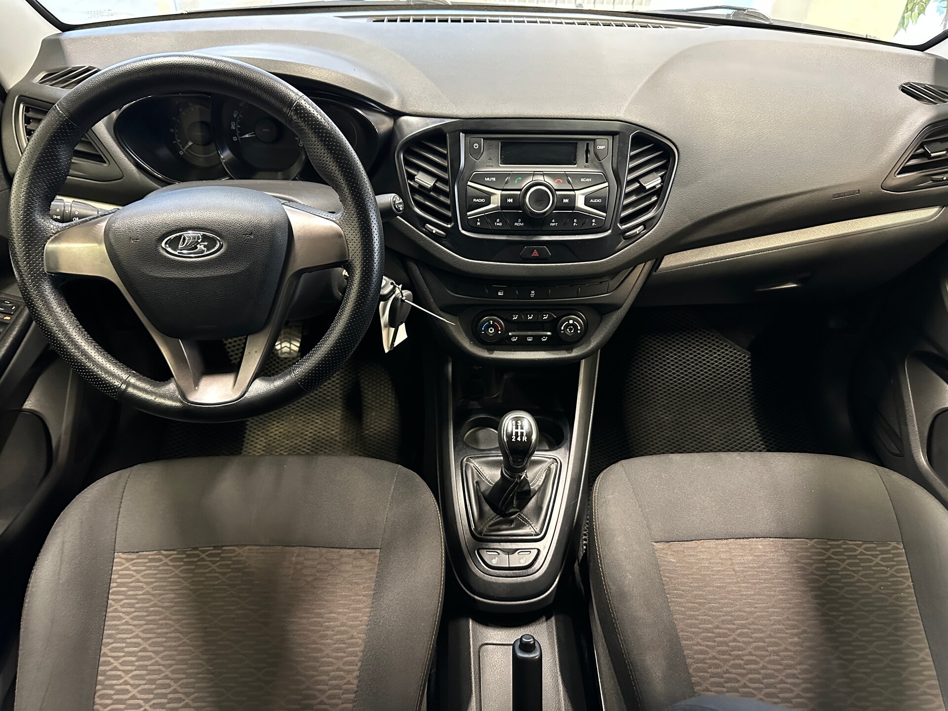 Lada (ВАЗ) Vesta, I 2017