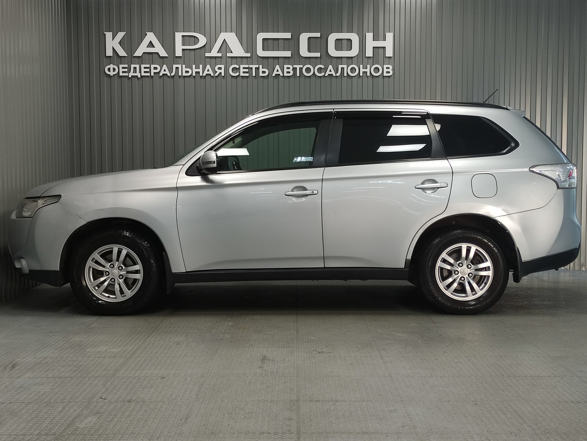 Mitsubishi Outlander, III 2013 Mitsubishi Outlander, III 2013