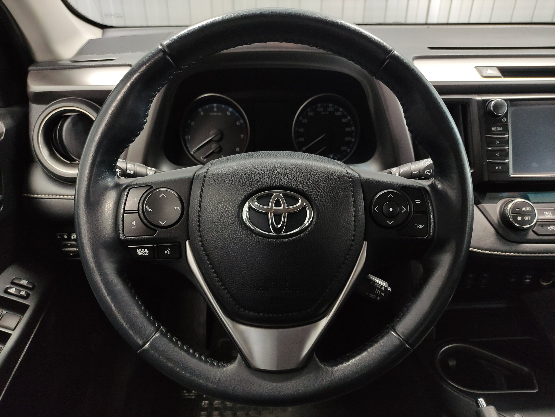 Toyota RAV4, IV (XA40) Рестайлинг 2017 Toyota RAV4, IV (XA40) Рестайлинг 2017