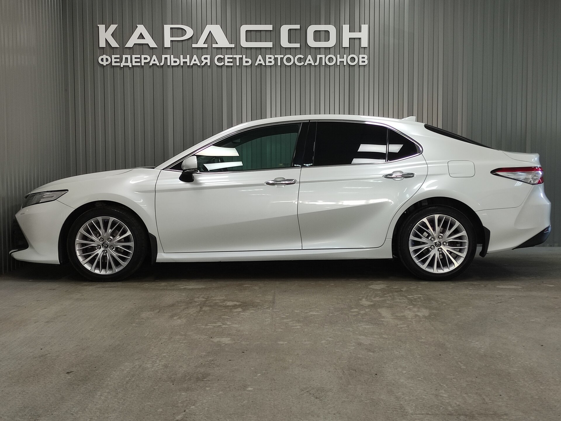 Toyota Camry, VIII (XV70) 2019