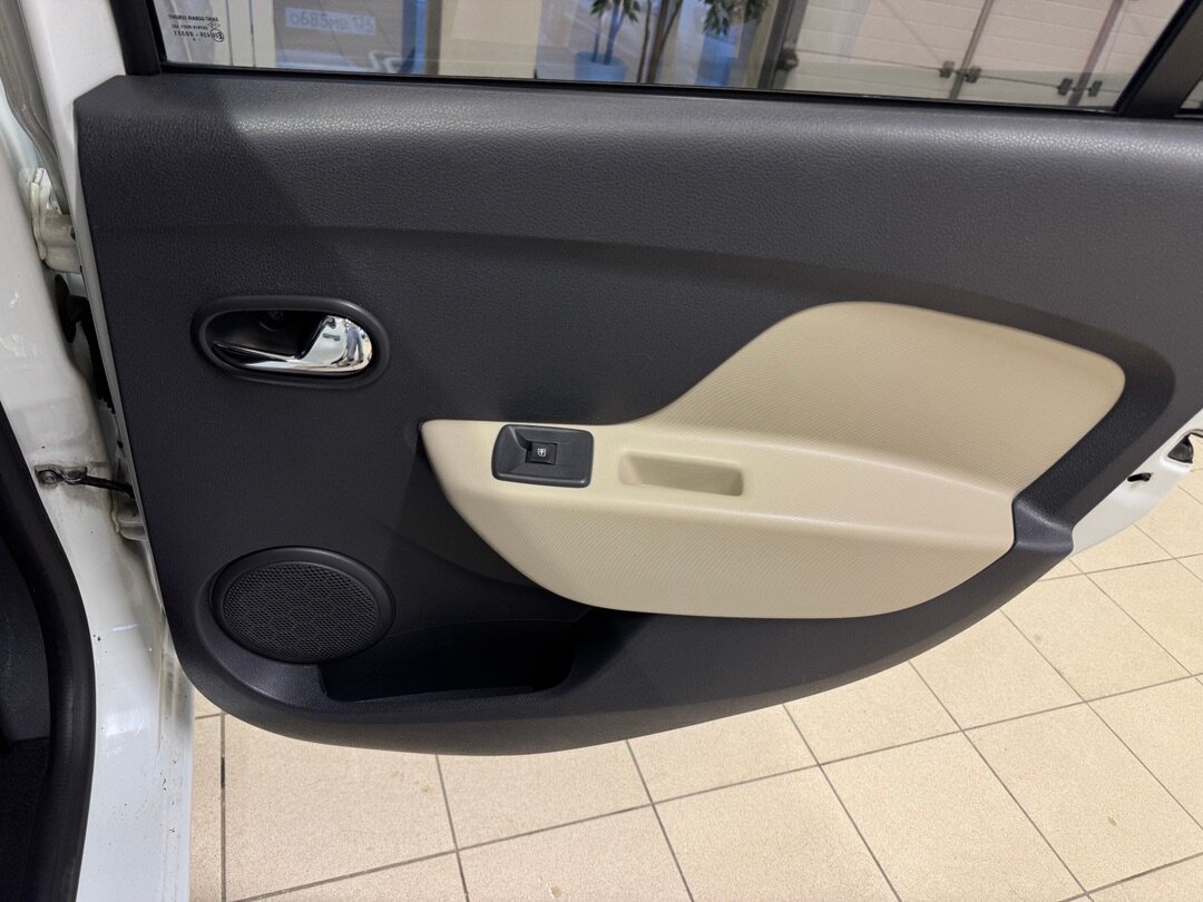 Renault Logan, II 2014 Renault Logan, II 2014