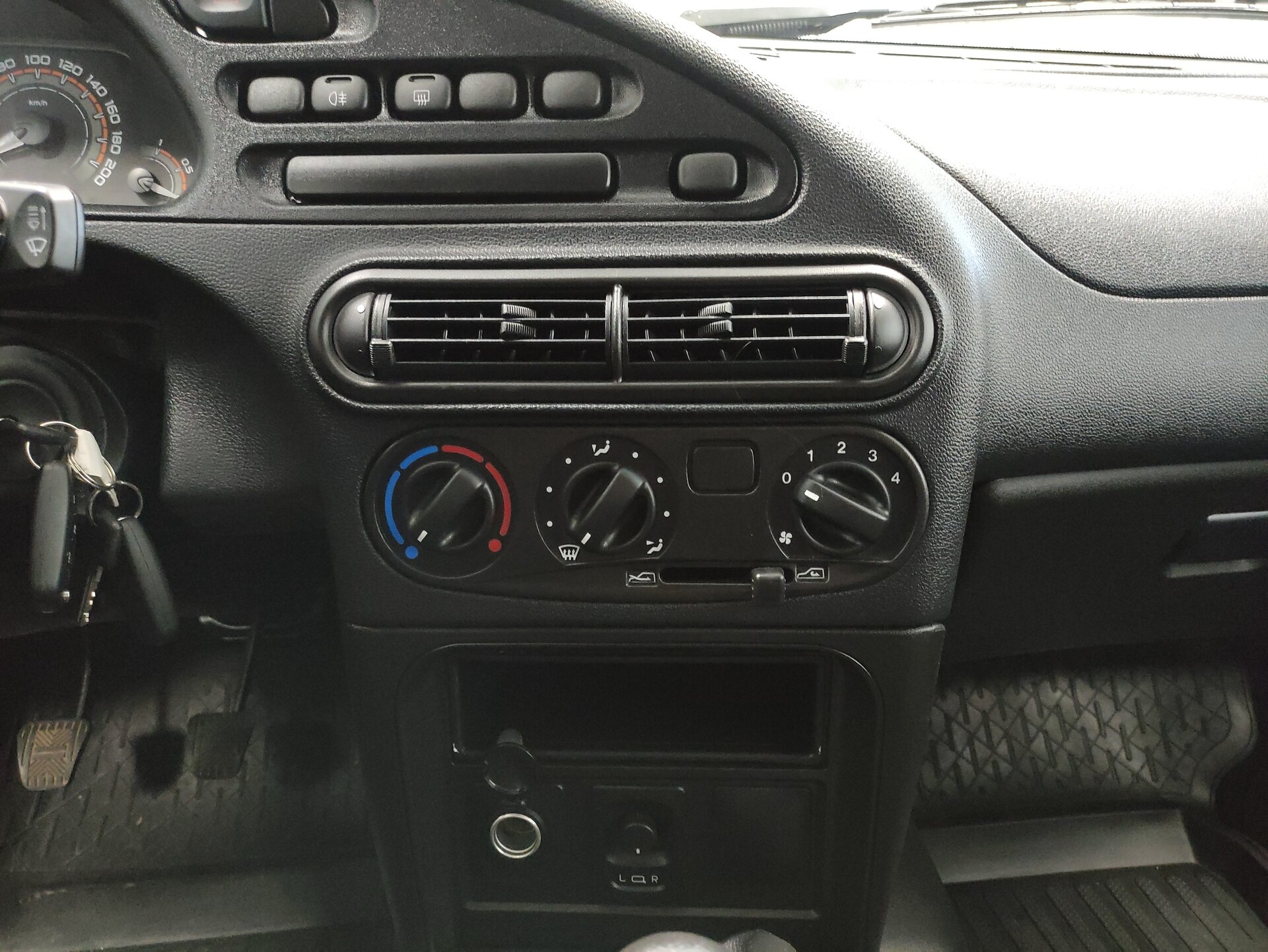 Lada (ВАЗ) Niva Travel, I 2025