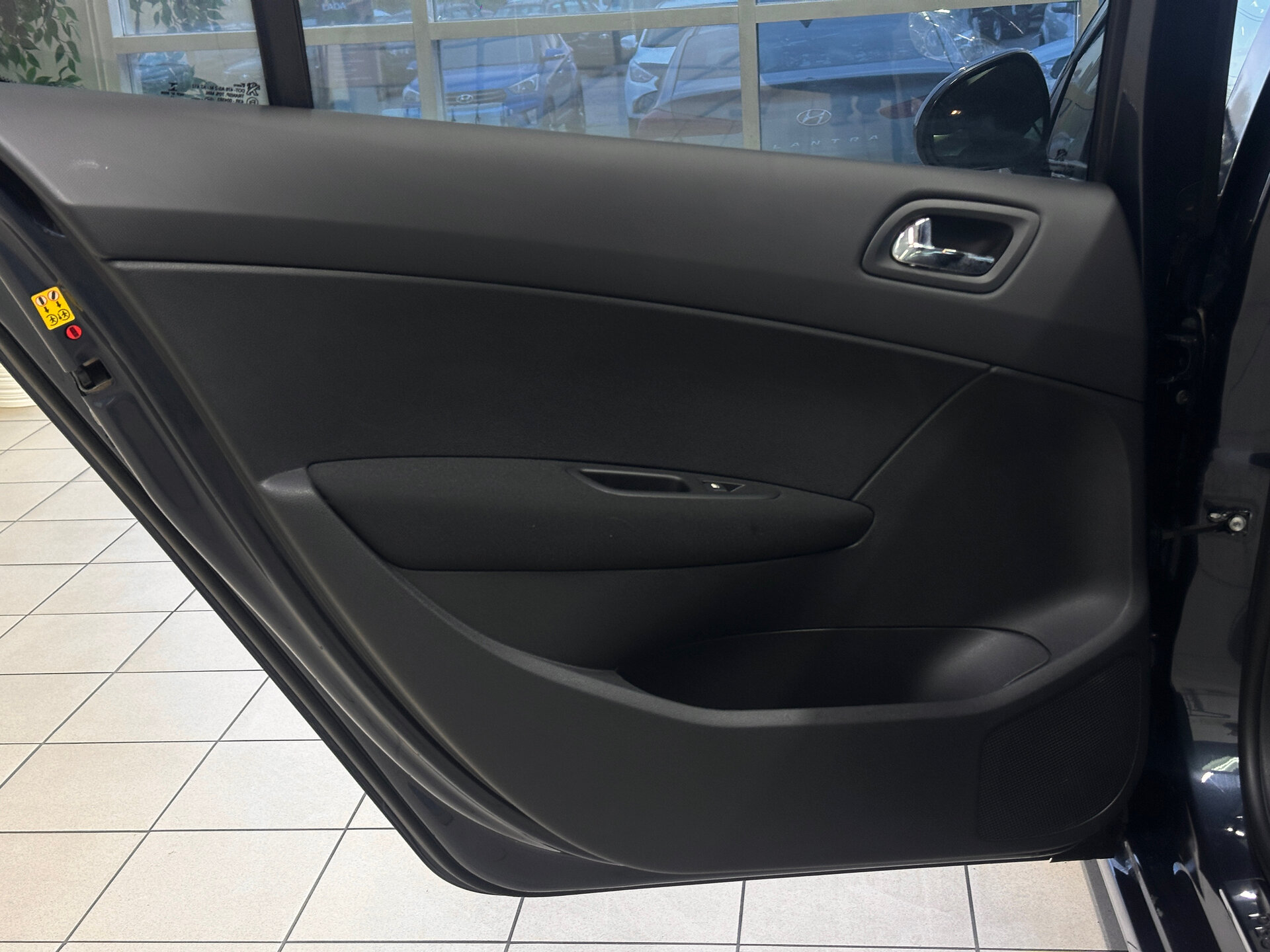 Peugeot 408, I 2014