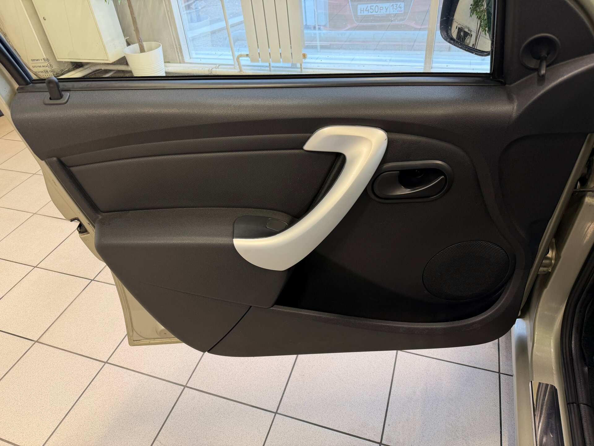 Renault Logan, I Рестайлинг 2013