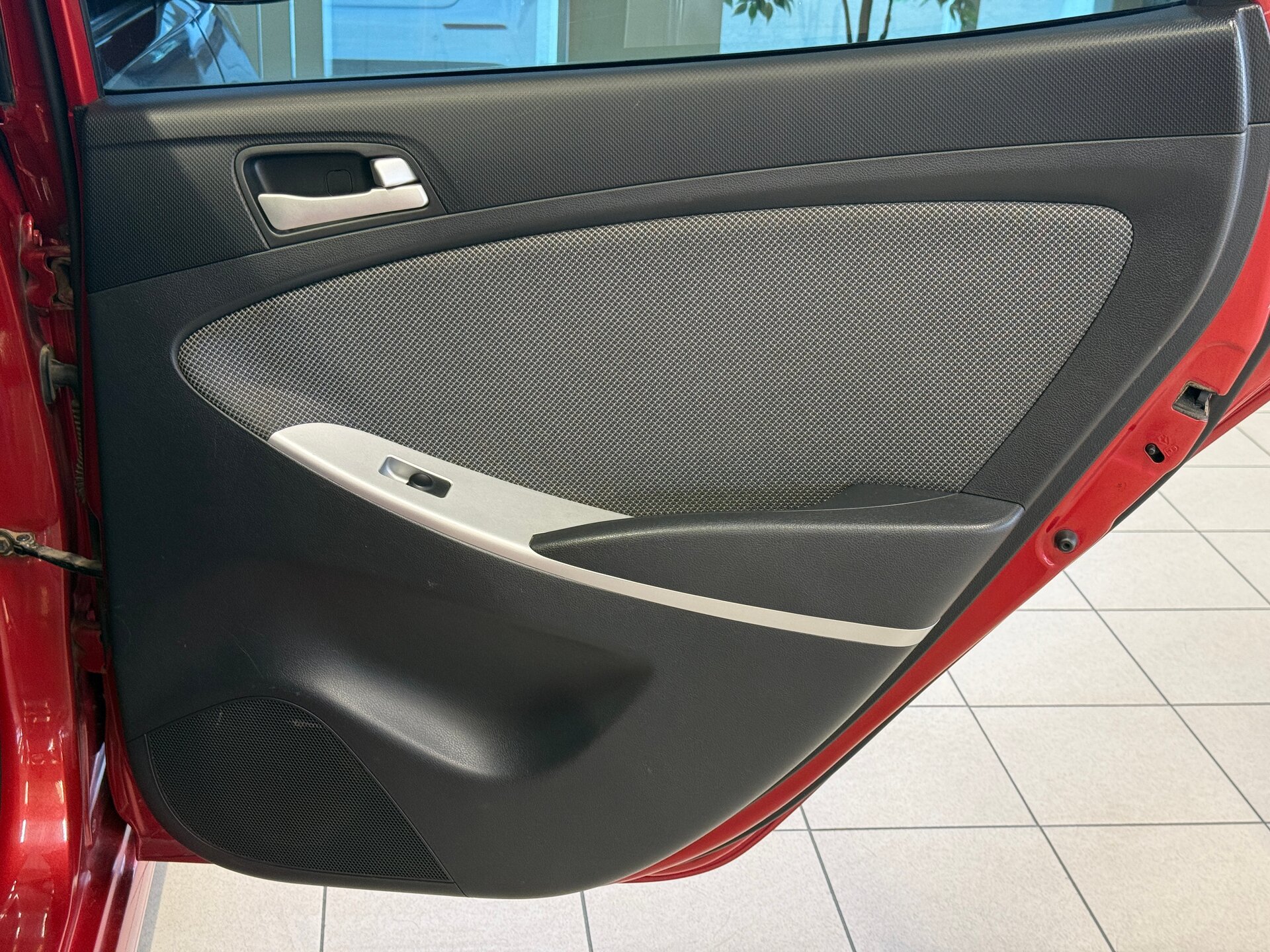 Hyundai Solaris, I 2012