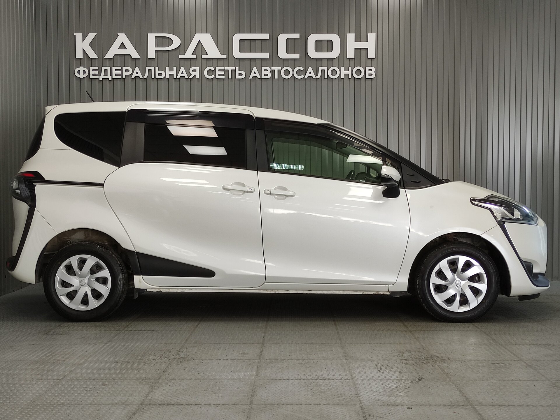Toyota Sienta, II 2017 Toyota Sienta, II 2017