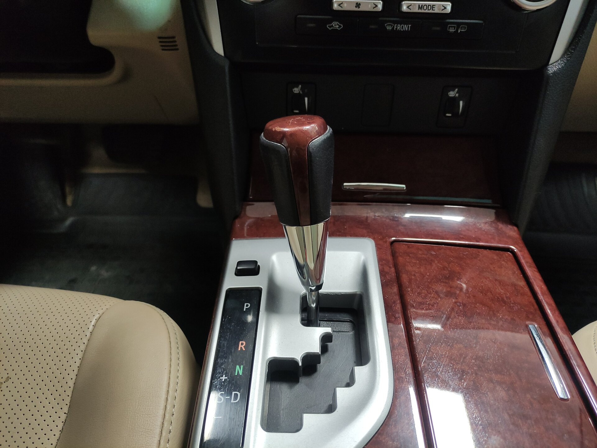 Toyota Camry, VII (XV50) 2012