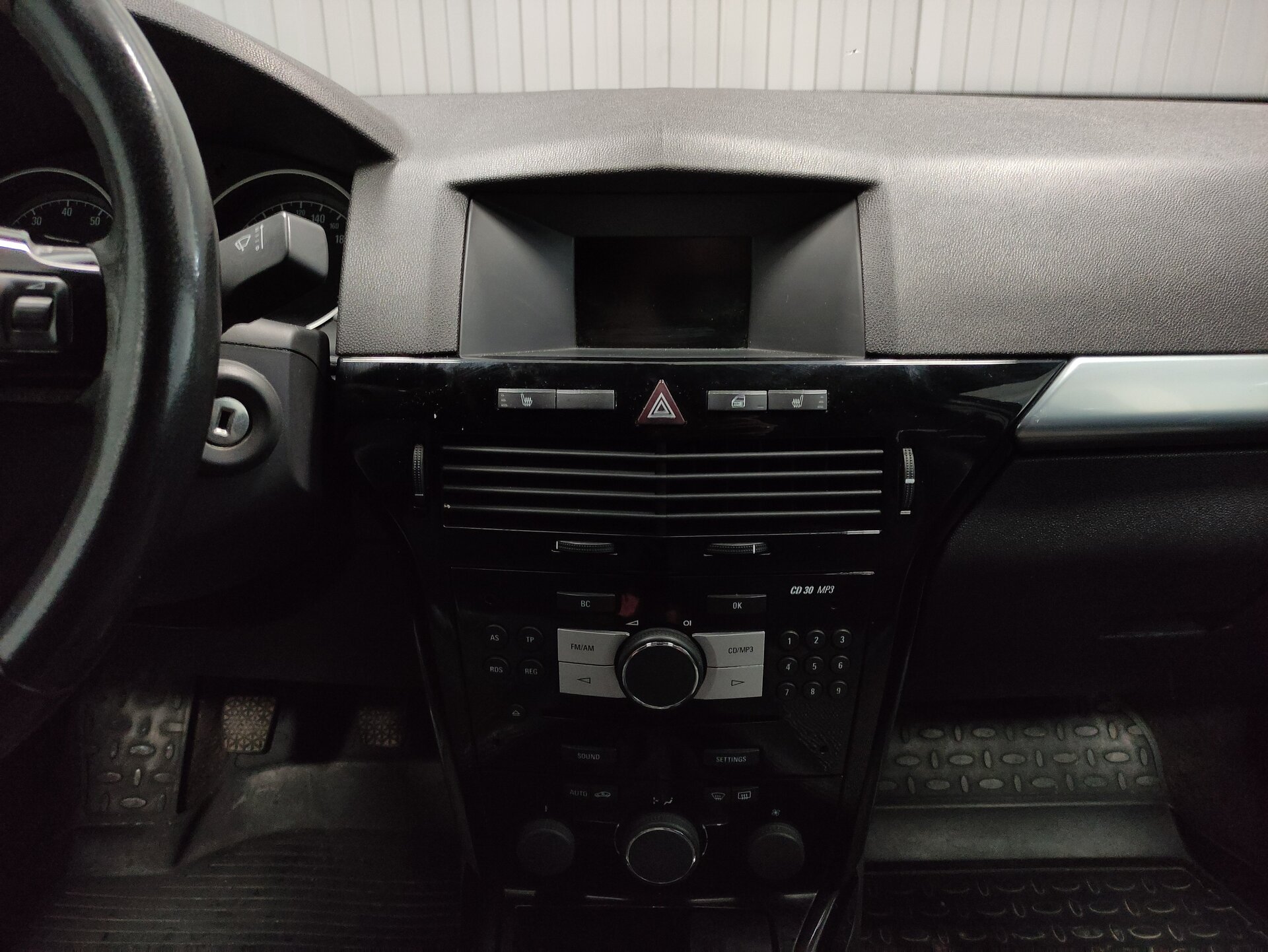 Opel Astra, H Рестайлинг 2011